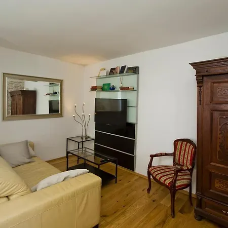 Pajdo's Place Apartment *