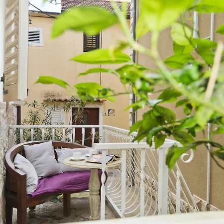 Pajdo's Place Apartment Hvar Town